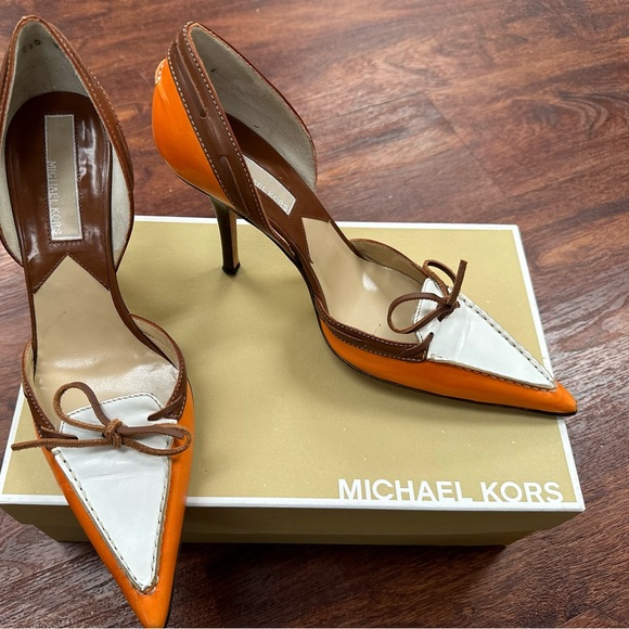 Michael Kors tangerine calf heels, great condition, box included - Picture 2 of 6